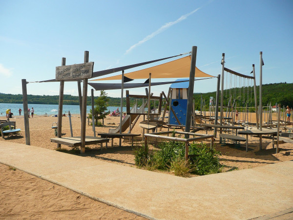 Gorlitz Berzdorfer See Sonnensegel