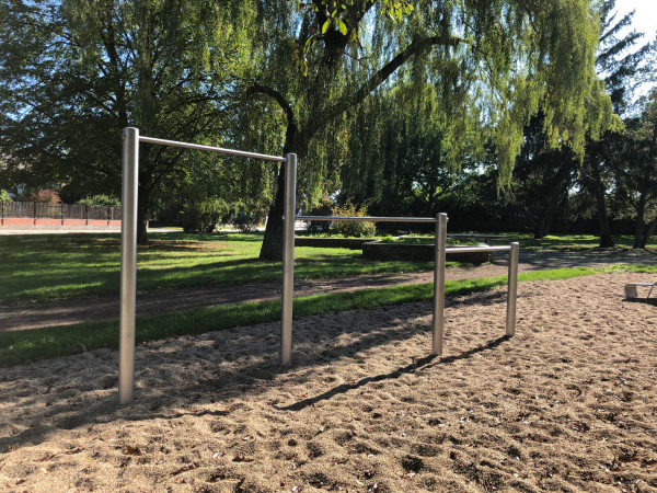 Spiel Bau 4320