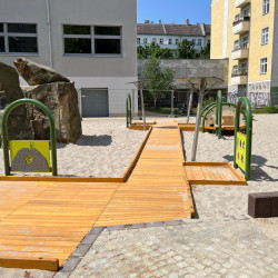 Spiel Bau Spielplatz 4524