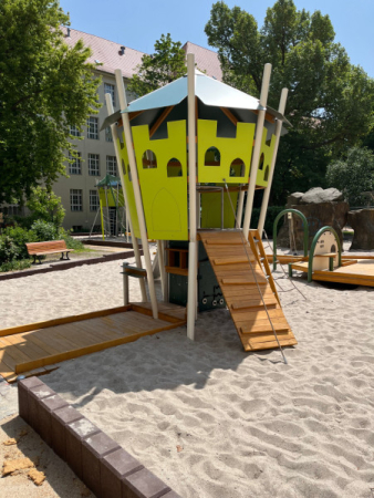 Spiel Bau Spielplatz 4526