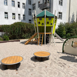 Spiel Bau Spielplatz 4519