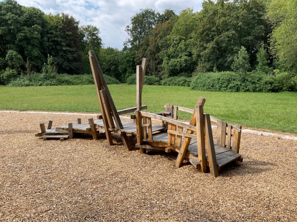 Attash Holzgestaltung Spielplatz604