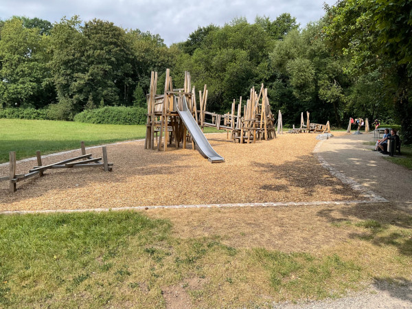 Attash Holzgestaltung Spielplatz 4606