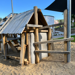 Attash Spielhaus Eiche 4649