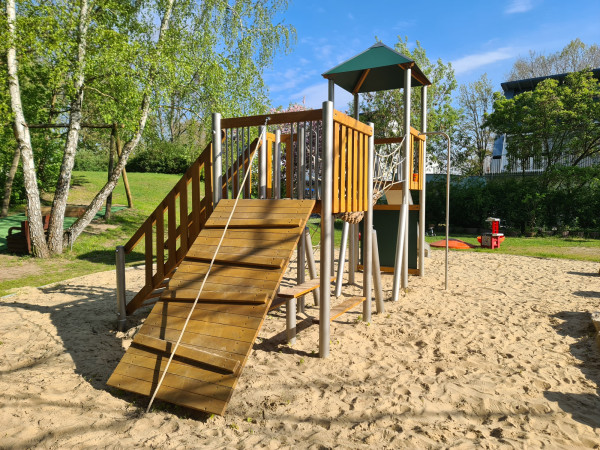 Spiel Bau Spielanlage 4617