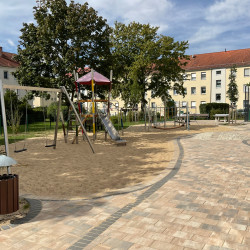 Spiel Bau Spielplatz 4704