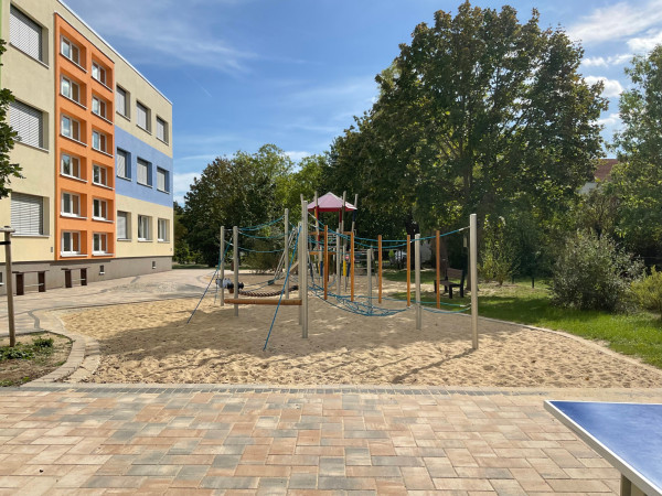 Spiel Bau Spielplatz 4708