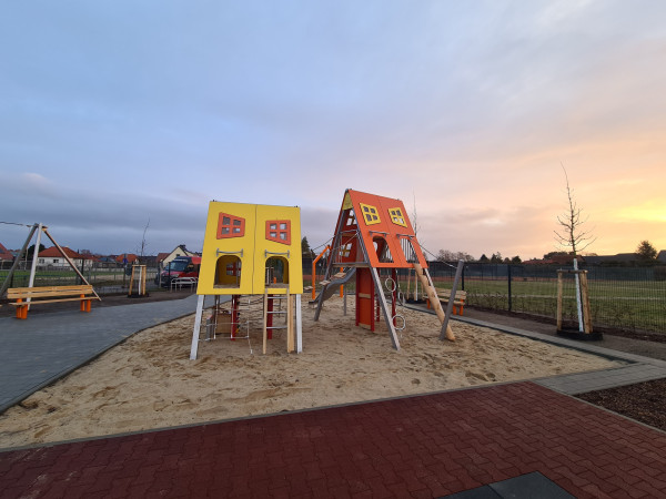 Spiel Bau Spielhauser