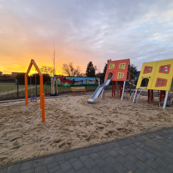 Spiel Bau Spielplatz 4810