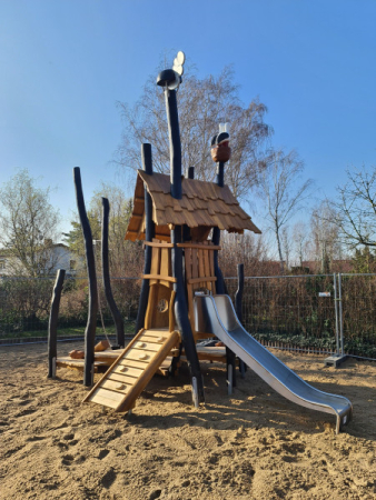 Spielanlage Rutschenturm Spielgerat mit Storch Robinienholz Rutsche 4830