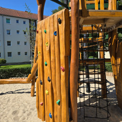 Spielart Kletteranlage Kletterwand