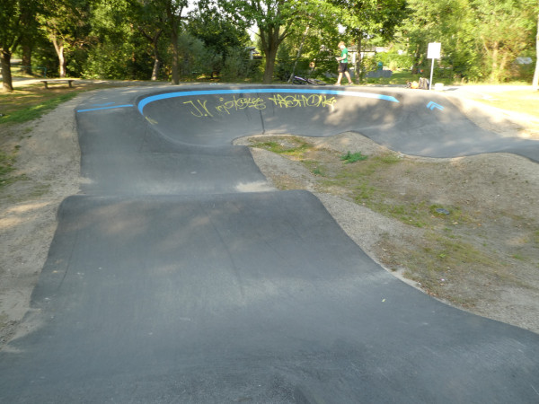 Pumptrack Pumptrackanlage Rollsportanlage Rollsport 5085