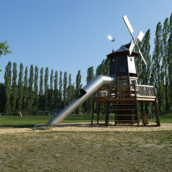 Spiel Bau Spielplatz Muhle Kletterturm Kletterwand Rutsche 5079