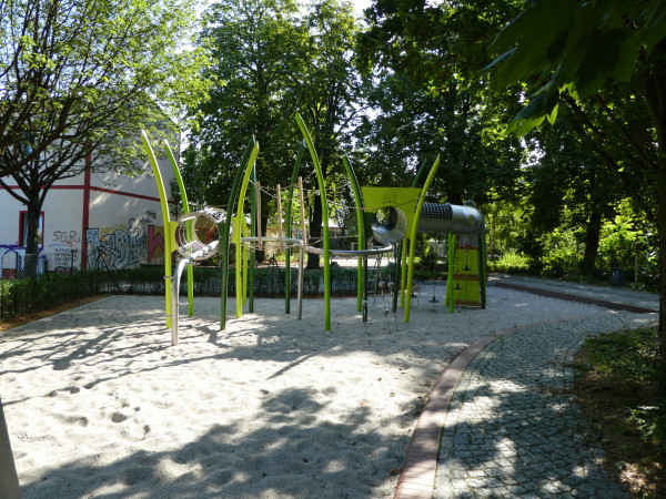 Spiel Bau Spielstruktur Spielplatz Edelstahl Rutsche Grasart Design 5034