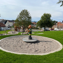 Spielart Spielplatz Themenspielplatz Spielplatzdesign Robinienholz Karussell