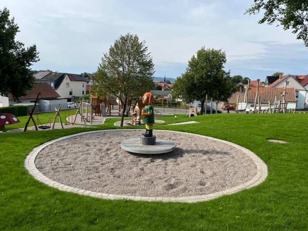 Spielart Spielplatz Themenspielplatz Spielplatzdesign Robinienholz Karussell