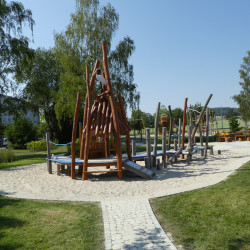 Spielart Themenspielplatz Spielplatz Robinienholz Aussenanlagengestaltung 5071