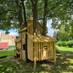 Spielart grosses Baumhaus Individuell Spielplatz Robinienholz 5019