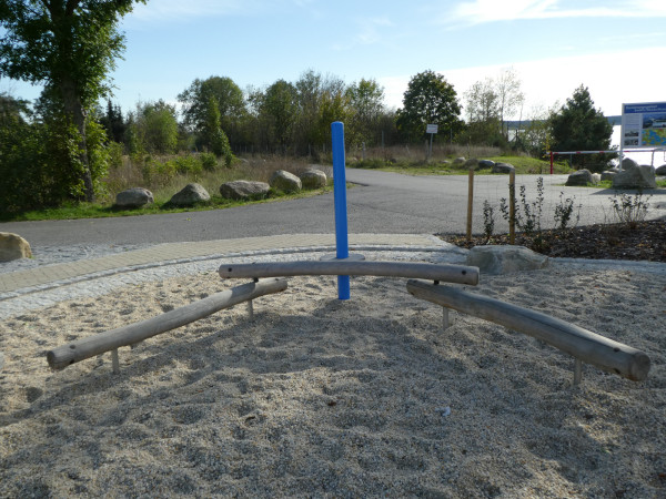 Spiel Bau Balancierbalken Kletterparcour