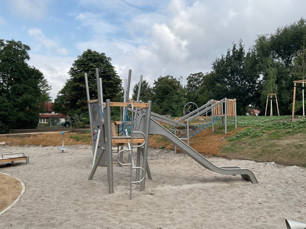 Spiel Bau Spielturm Edelstahl Spielplatzgestaltung 5168