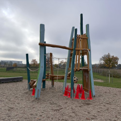 Spielart Spielkombination Robinienholz sagegestreift Spielplatz  4  5195