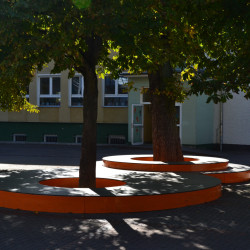 FreiraumObjekte Ney Baumpodest Aussenraumgestaltung Freie Formen 5255