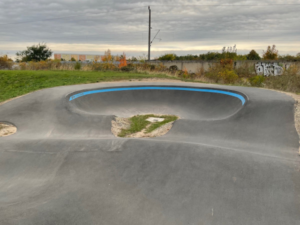 Pumptrack Grossenhain Hohe Strasse Sportpark Husarenviertel 7 5230