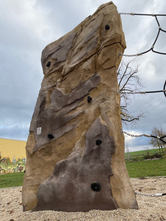 X Move Kletterfelsen Schulhof Ebersbach   5293