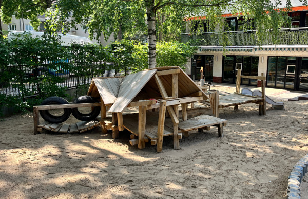 Berlin Spielplatz Kita Neubau Spielplatzgestaltung376
