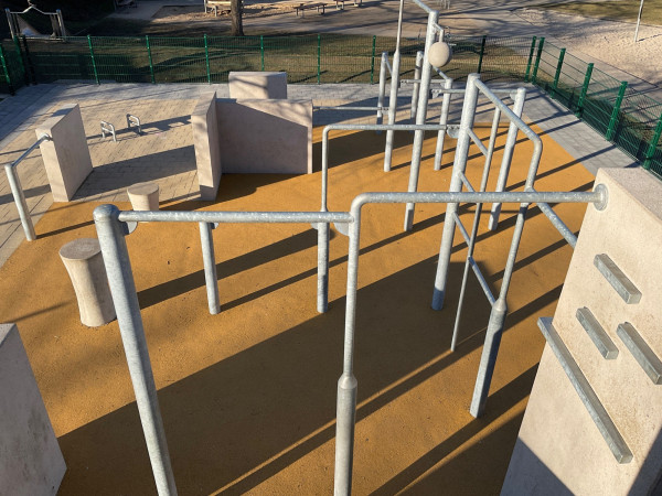 Dresden Haenel Clauss Strasse Parkoursanlage  5323