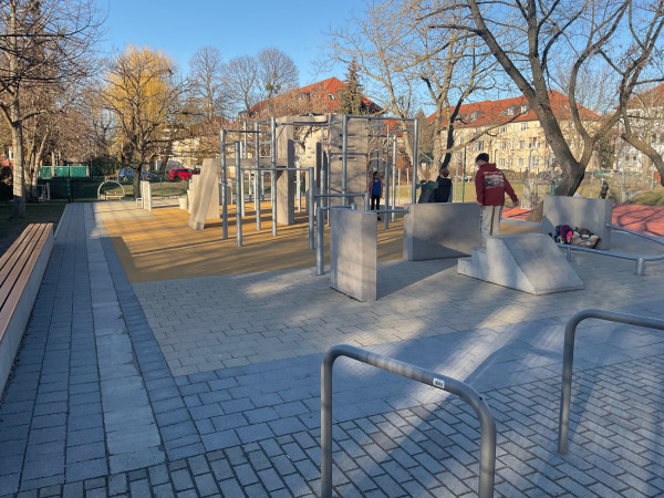 Dresden Haenel Clauss Strasse Parkoursanlage  5326